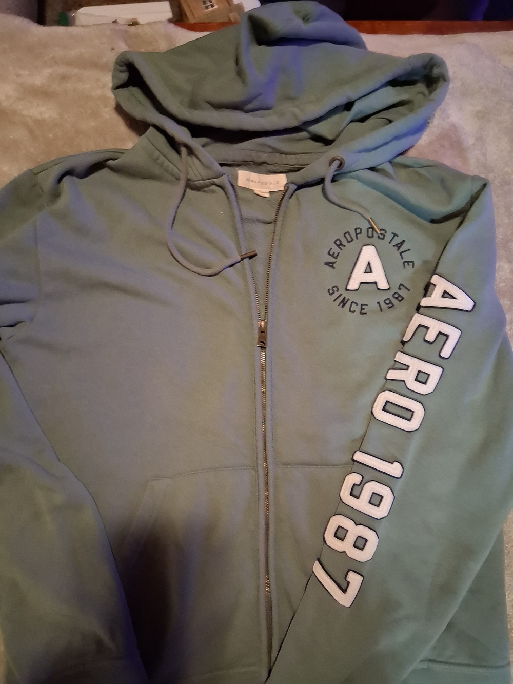 Aéropostale Sage Green Zip-Up Hoodie Size Medium